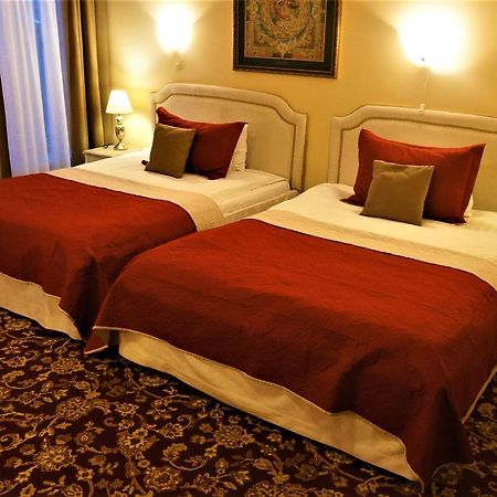 Hotel Radharane Каунас Екстериор снимка