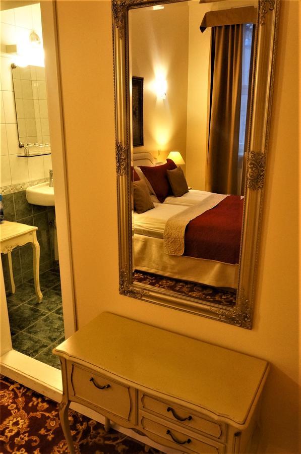 Hotel Radharane Каунас Екстериор снимка