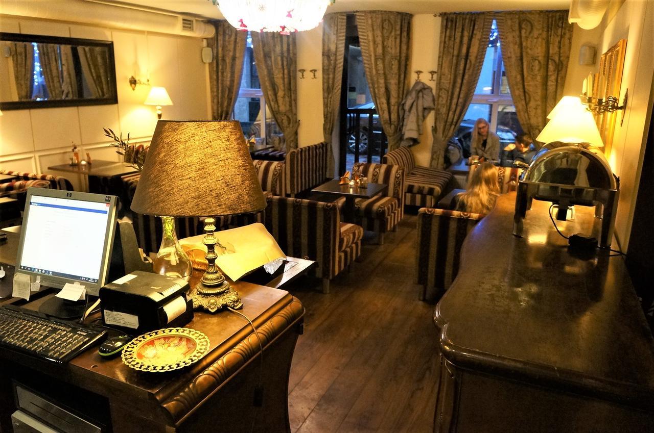 Hotel Radharane Каунас Екстериор снимка