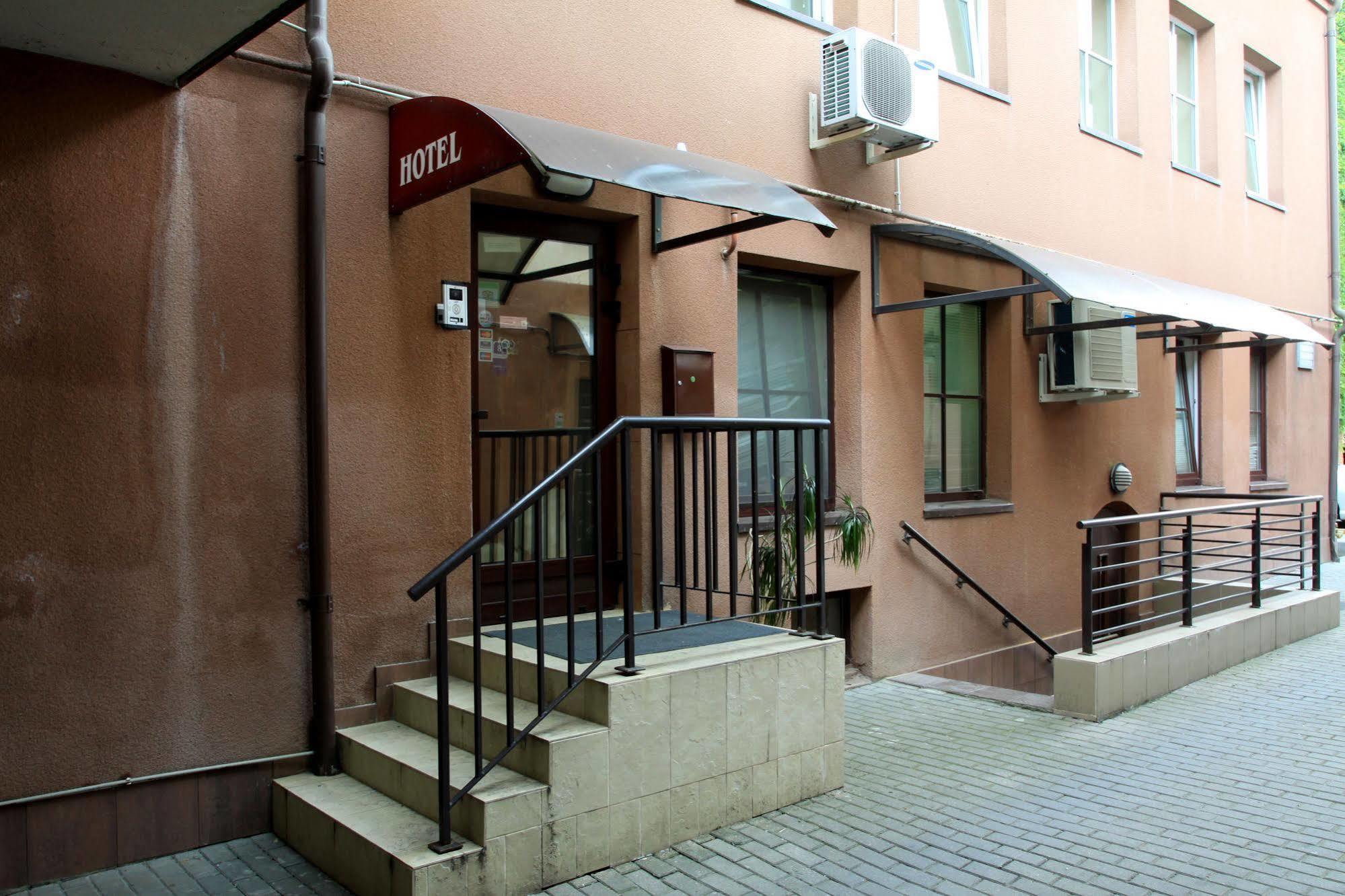 Hotel Radharane Каунас Екстериор снимка